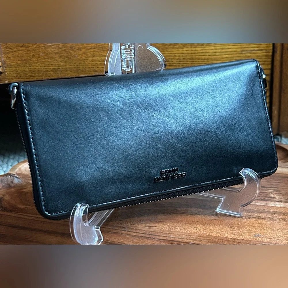Berliner Bag Lyon Black Full-Grain Leather Women’s Wallet NWT RFID